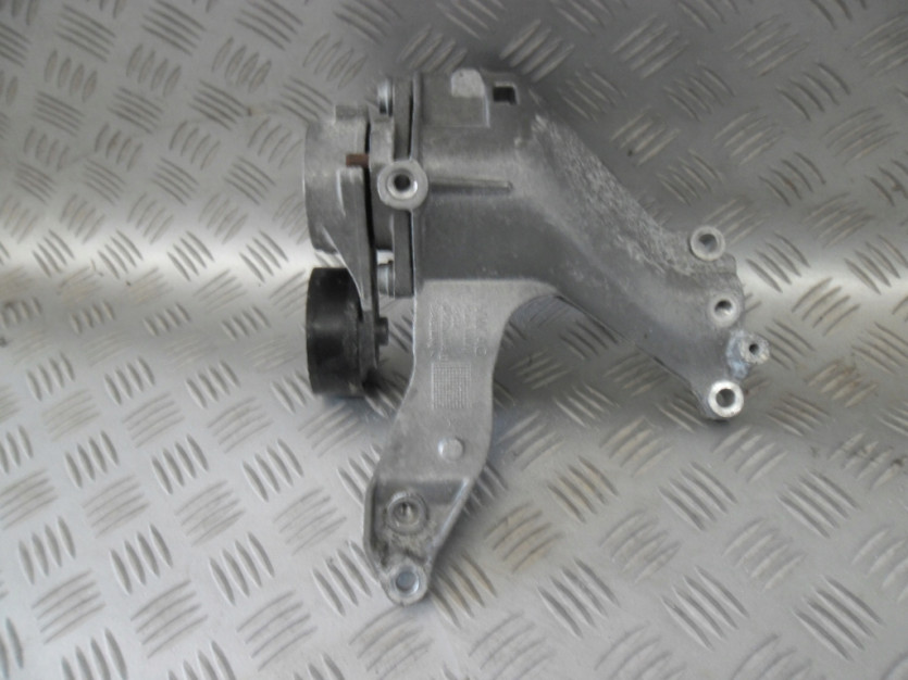 AUDI A8 4N D5 LAPA WSPORNIK NAPINACZ 0P2280885D