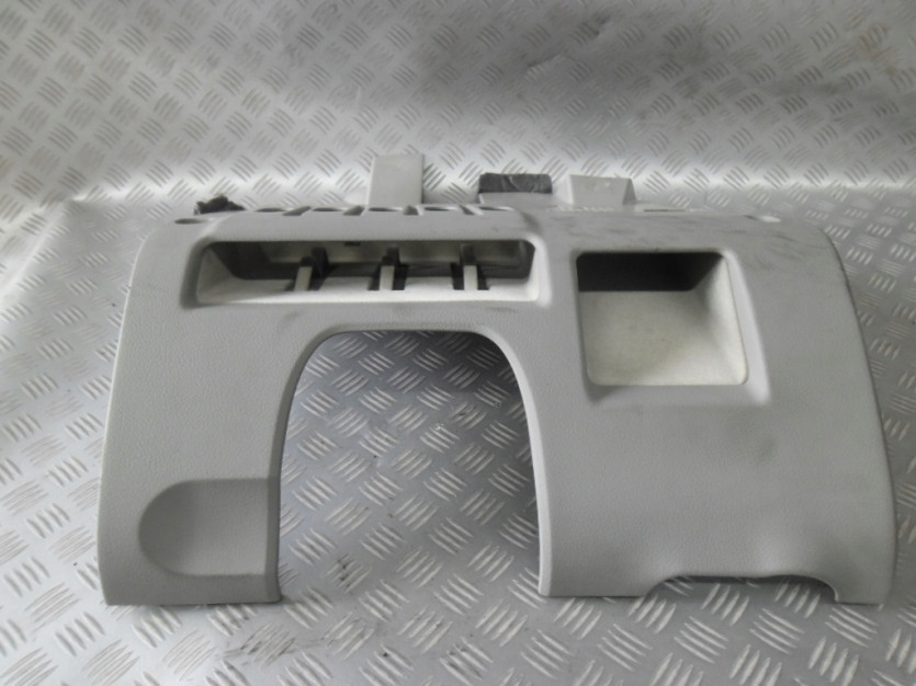 AUDI A4 B7 8E KOMBI 2006 OSLONA POD KIEROWNICE