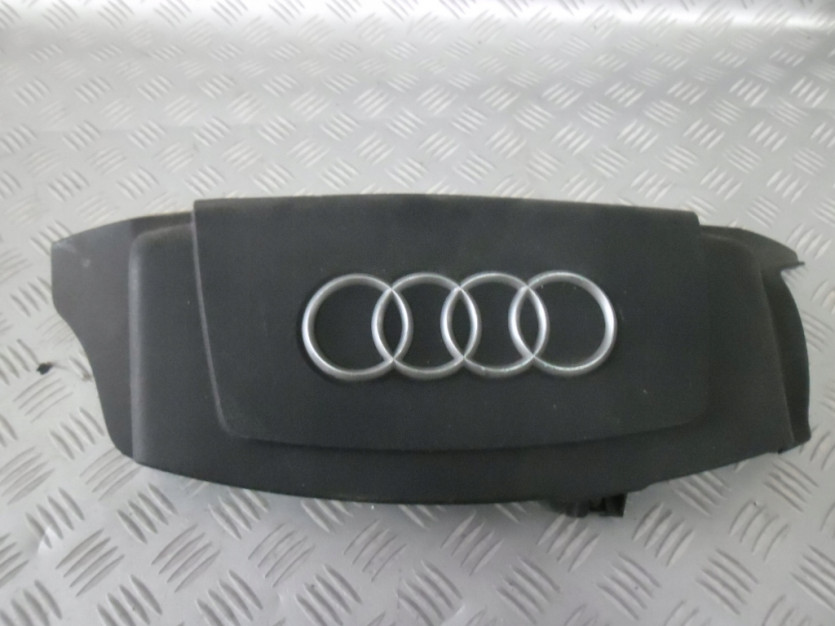 AUDI A4 B7 8E KOMBI POKRYWA SILNIKA 06E103926B