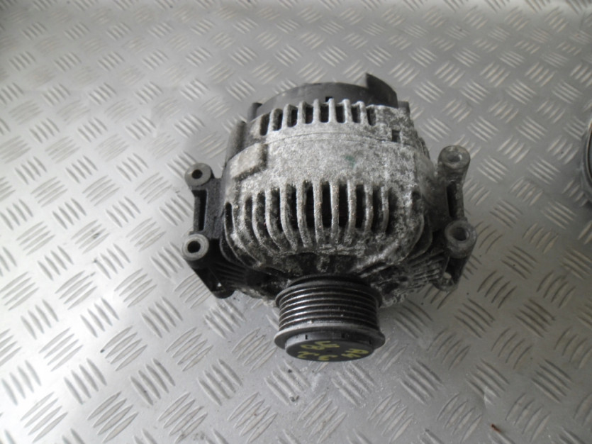 AUDI A4 B7 8E KOMBI 2006 ALTERNATOR 06E903016E