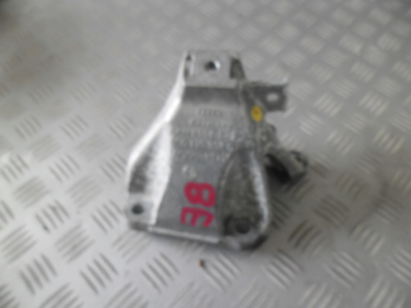 AUDI A4 B7 8E KOMBI LAPA WSPORNIK PRAWY 8E0199308Q