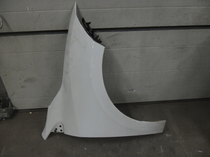 RENAULT MEGANE III 3 BLOTNIK PRAWY PRZOD OV369