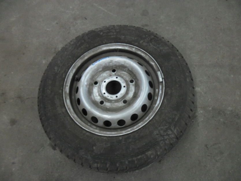 FORD CUSTOM OPONA KOLO FELGA 215 / 60 R15 GOODYEAR