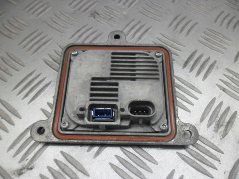 FORD PRZETWORNICA MODUL LAMPY A70525700DG