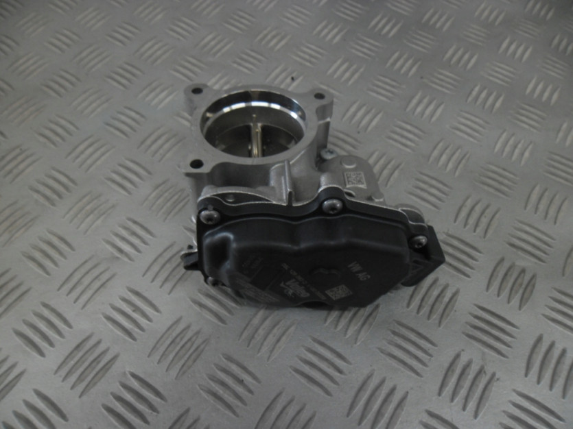 AUDI VW 1.6 2.0 TDI PRZEPUSTNICA 05L128063D