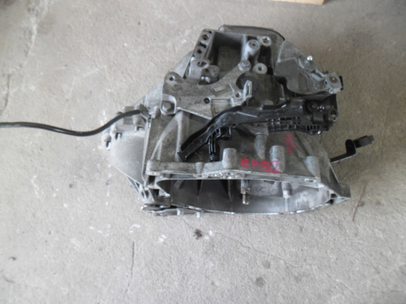 PEUGEOT 5008 1.2 THP SKRZYNIA BIEGOW 20EA52