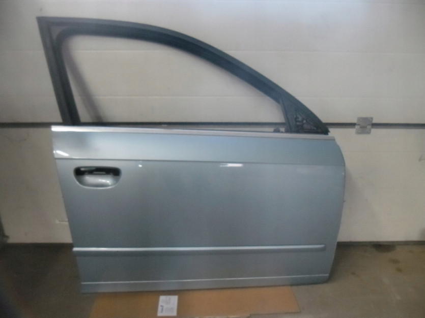 AUDI A4 B7 8E 2006 KOMBI DRZWI PRAWE PRZOD LY5J