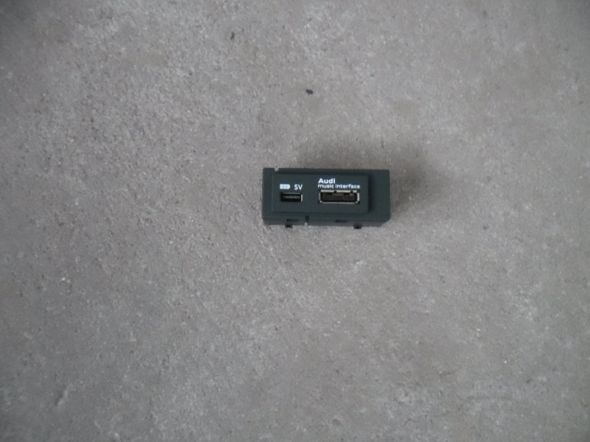 AUDI A3 8V 2014 INTERFACE MUSIC 5Q0035736A