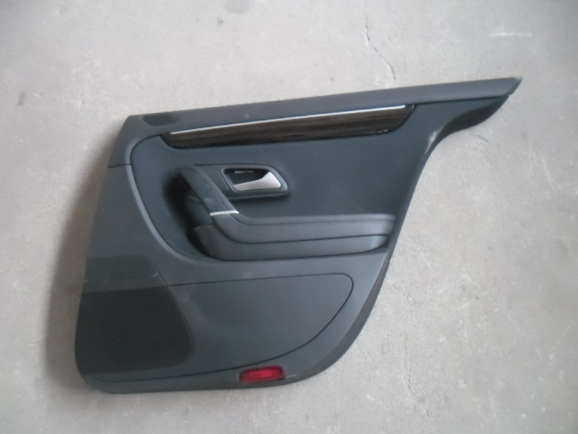 VW PASSAT CC LIFT 2015 TAPICERKA DRZWI PRAWA TYL