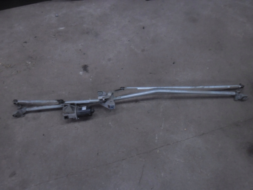 CITROEN C4 II B7 DS4 MECHANIZM SILNIK WYCIERACZEK