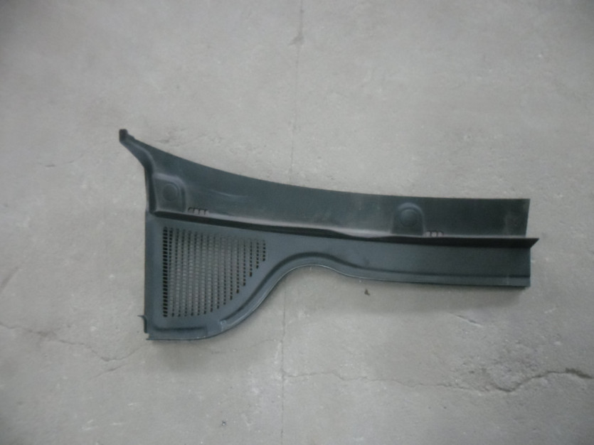SKODA KAROQ PODSZYBIE PRAWE