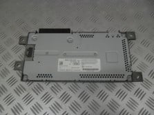 AUDI A4 8W B9 WZMACNIACZ BANG OLUFSEN 8W0035223