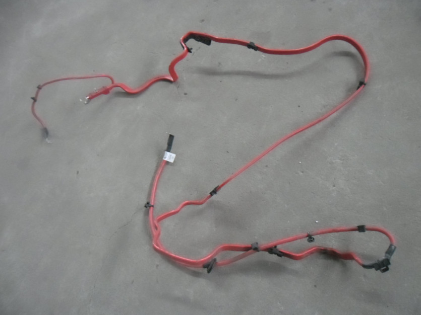AUDI TT 8S 2016 KABEL PLUS AKUMULATORA 8S0971227A
