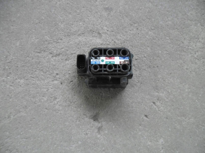 AUDI A8 S8 4H 4.0 TFSI ZESPOL ZAWOROW 4H0616013A