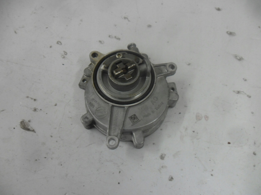 AUDI A5 S5 8W F5 POMPA PODCISNIENIA 06M145100H