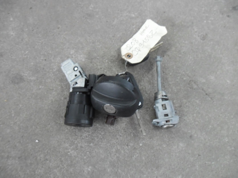 PEUGEOT 208 2014 KLUCZYK STACYJKA WLEW WKLADKA