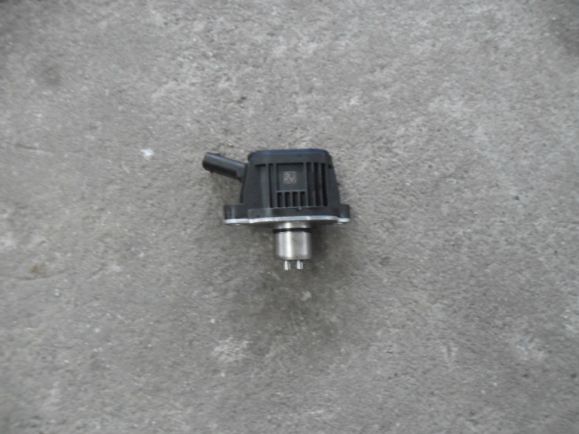 AUDI A3 VW GOLF 1.5TFSI DAD ZAWOR WALKA 04E906048A