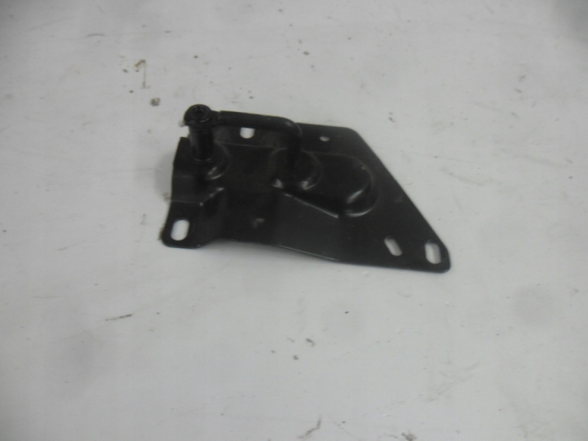 AUDI A5 S5 8W F5 RYGIEL MASKI PRAWY 8W0823186B