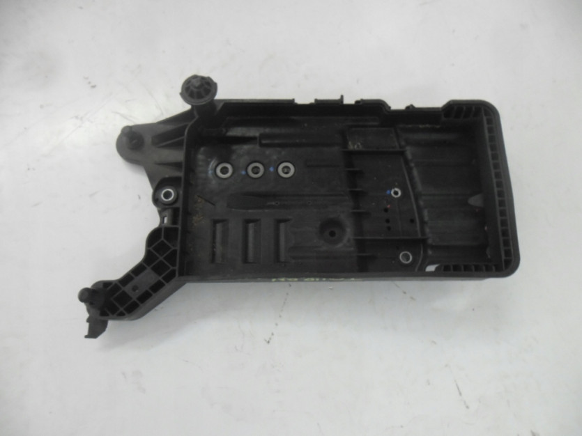 VW TOURAN 2 II 5T LIFT PODSTAWA AKUMULATORA