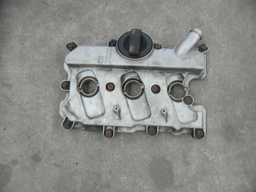 AUDI S4 B8 8K A4 POKRYWA ROZRZADU LEWA 06E103471P