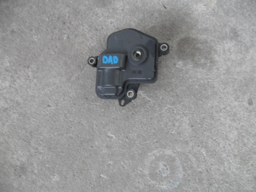 AUDI A3 VW GOLF 1.5 TFSI SILNIK POMPY 04E907593