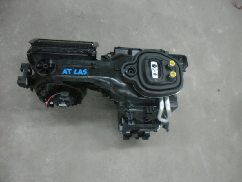 VW ATLAS TERAMONT 2.0 TSI NAGRZEWNICA 3QF816005D