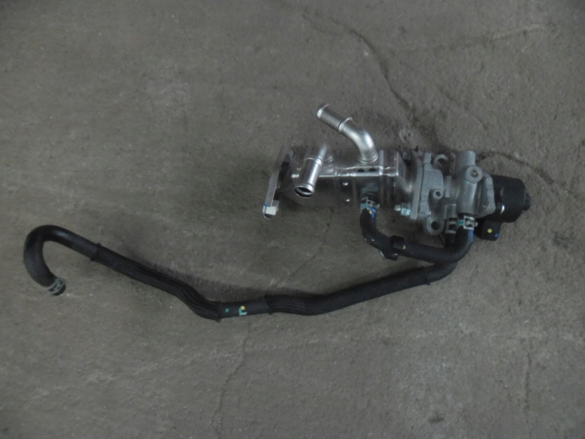 TOYOTA YARIS 1.5 VVT P15 CHLODNICA SPALIN EGR