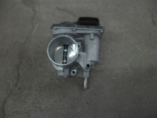 TOYOTA YARIS 1.5 VVT P15 PRZEPUSTNICA 22030-0Y110