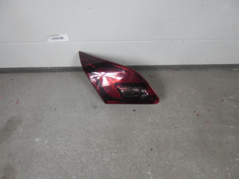 OPEL ASTRA IV J 4 2011 LAMPA LEWA TYL TYLNA