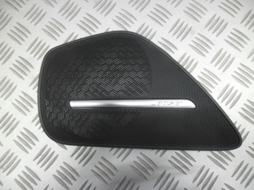 AUDI A8 S8 4H D4 OSLONA GLOSNIKA BOSE PRAWA