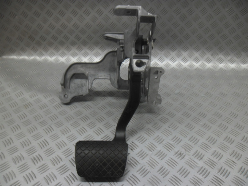 AUDI A8 S8 4H D4 PEDAL HAMULCA 4H1723140A