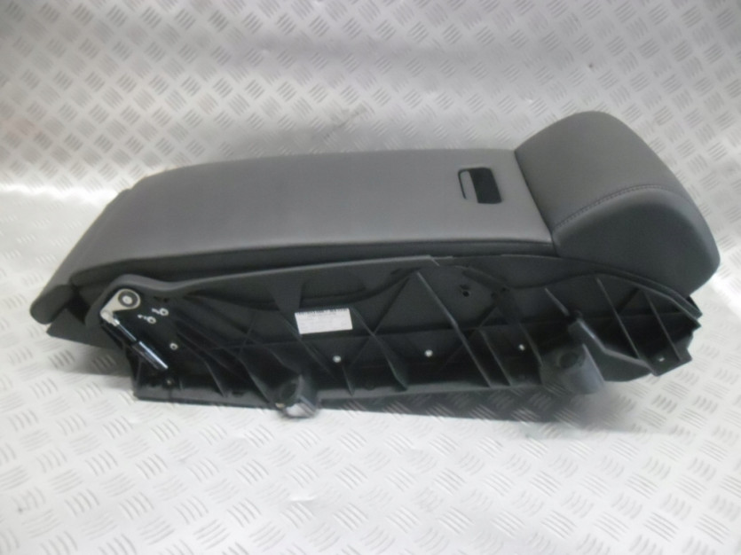 AUDI A8 S8 4H D4 PODLOKIETNIK KANAPY TYL 6PS
