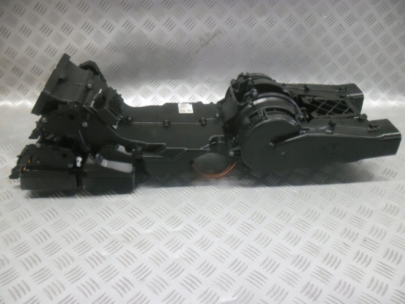 AUDI A8 S8 4H D4 NAGRZEWNICA TYL TYLNA 4H0819351C