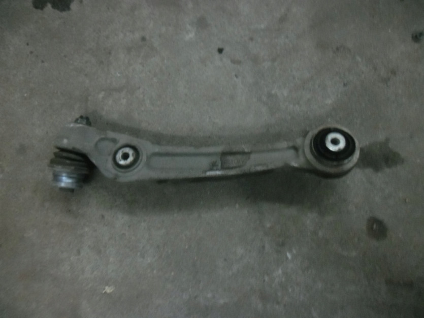 AUDI A8 S8 4H D4 WAHACZ PRAWY 4H0407156A