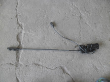 AUDI A4 B8 ZAMEK RYGIEL MASKI 8K0823509F