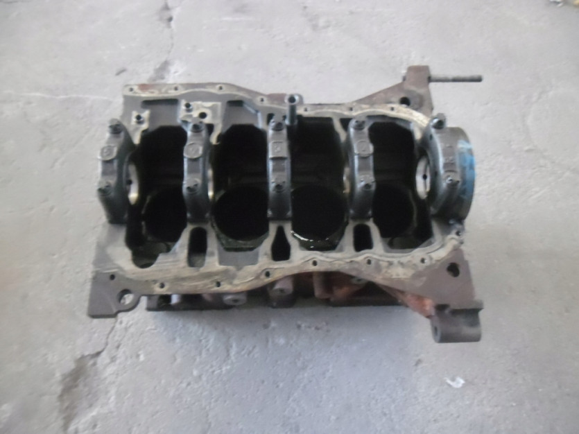 RENAULT 1.5 DCI K9K837 BLOK SILNIKA K9K