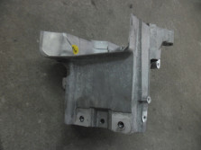 AUDI A3 8V CABRIO LAPA WSPORNIK 04C199207AD