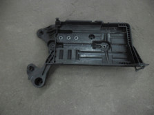 AUDI A3 8V CABRIO PODSTAWA AKUMULATORA 5Q0915321J