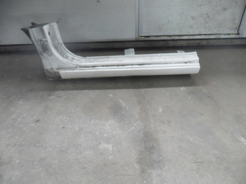 HYUNDAi I20 2013 LIFT PROG LEWY SLUPEK 3 DRZWI