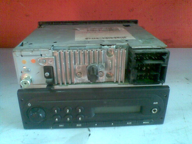 RENAULT MASTER II DACIA RADIO AUX KOD 281151362R