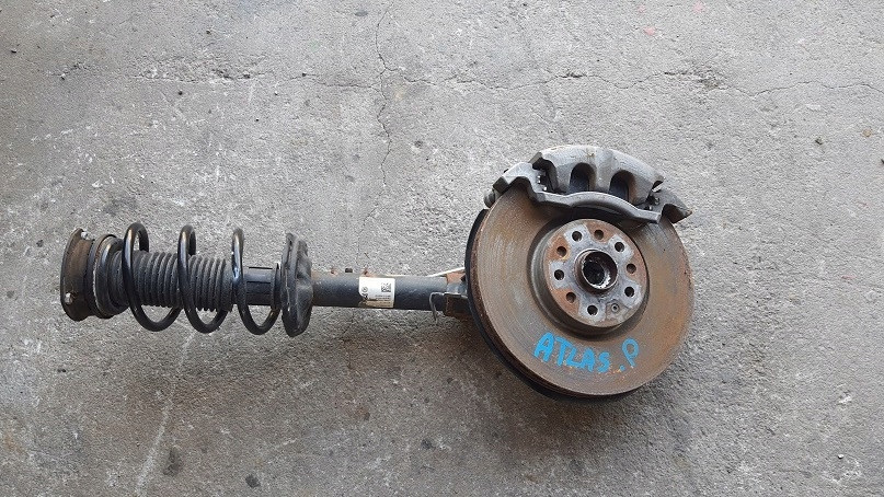 VW ATLAS TERAMONT ZWROTNICA PIASTA PRAWA W4 0394