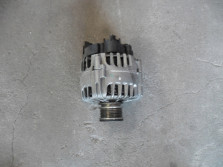 RENAULT CAPTUR 1.5 DCI ALTERNATOR 231001318R