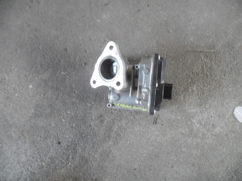 RENAULT CLIO CAPTUR 1.5 DCI ZAWOR EGR 147104647R