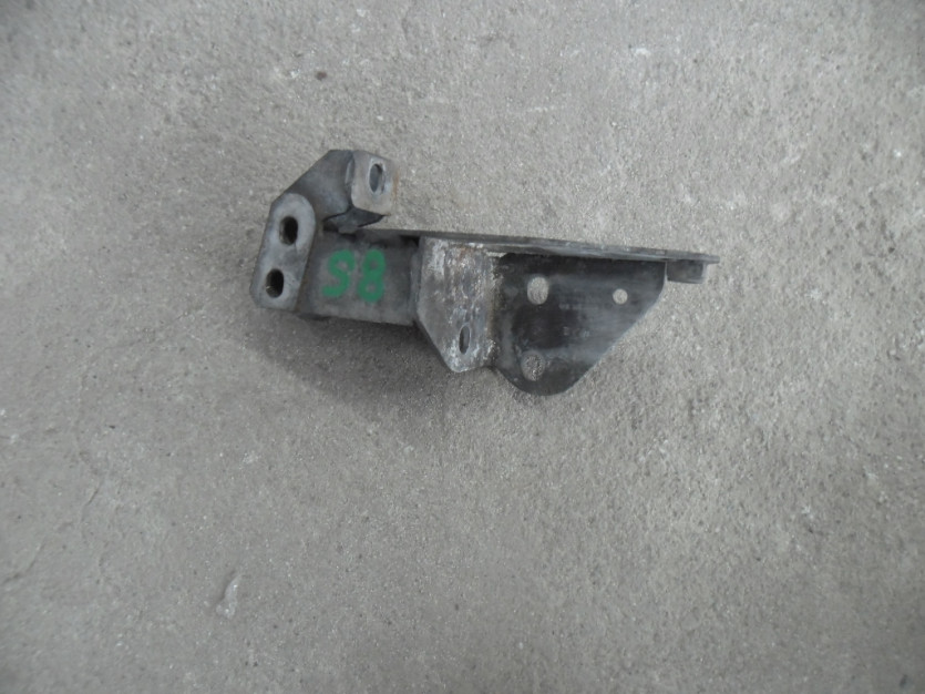 AUDI A8 S8 4H 4.0 TFSI WSPORNIK PODPORA 4H0399655B