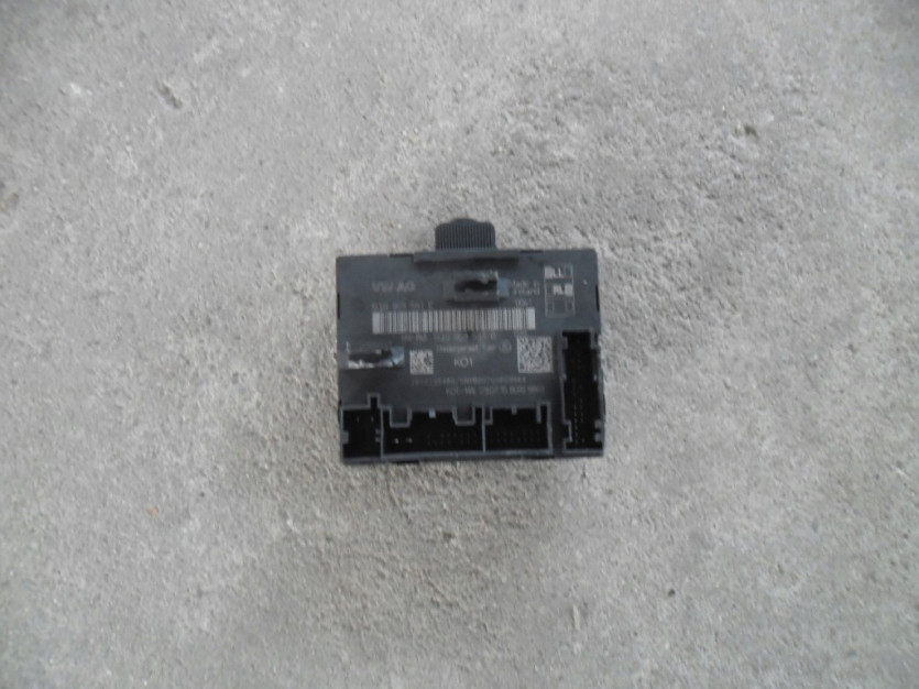 AUDI A3 8V LIFT CABRIO MODUL DRZWI 5Q0959593E
