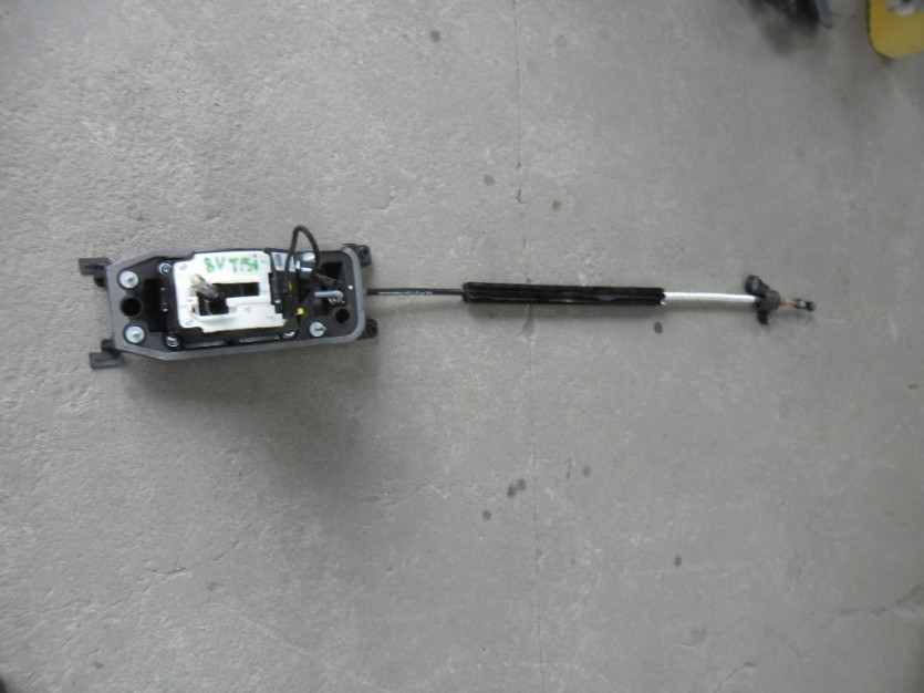 AUDI A3 8V LIFT CABRIO LEWAREK WYBIERAK 8V1713023R
