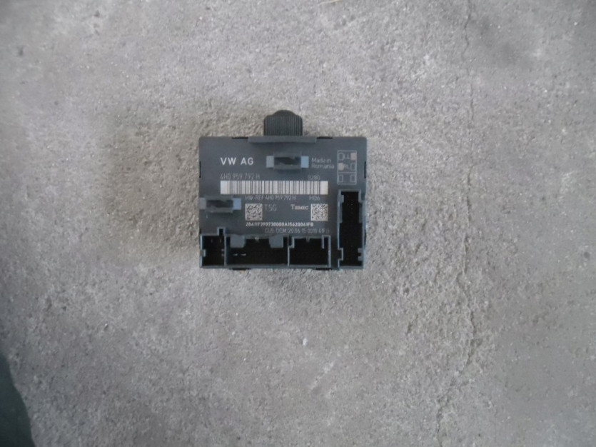 AUDI A8 S8 4H LIFT MODUL DRZWI TYL P 4H0959795H