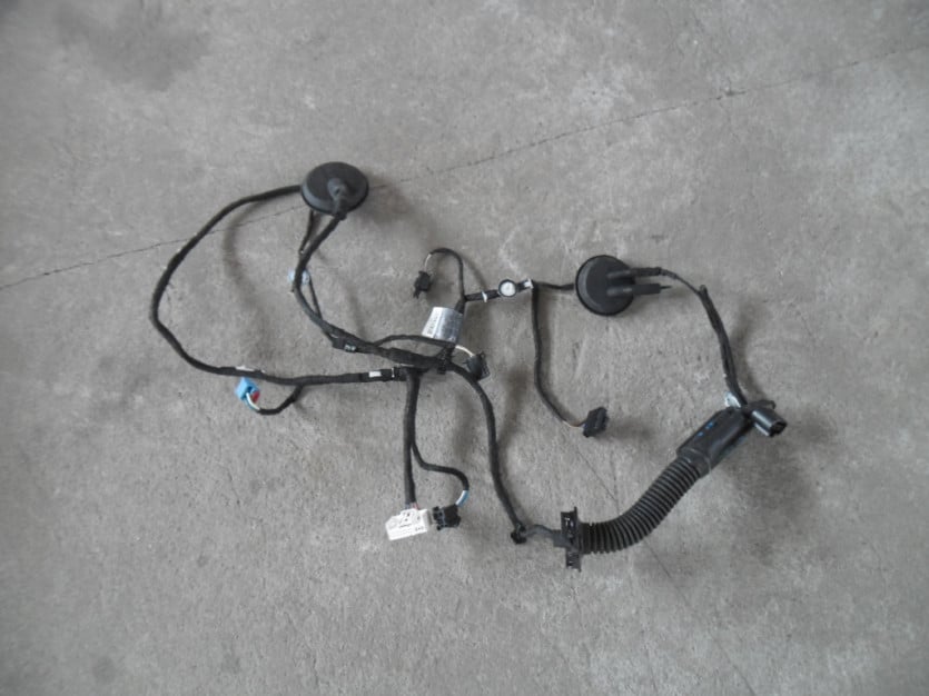 AUDI A4 8W B9 TFSI WIAZKA DRZWI PRZOD 8W0971030A