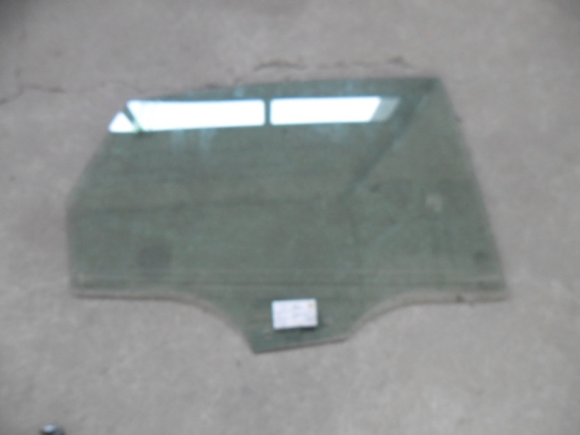 AUDI A4 8W B9 TFSI SZYBA PRAWY TYL SEDAN 8W5845206