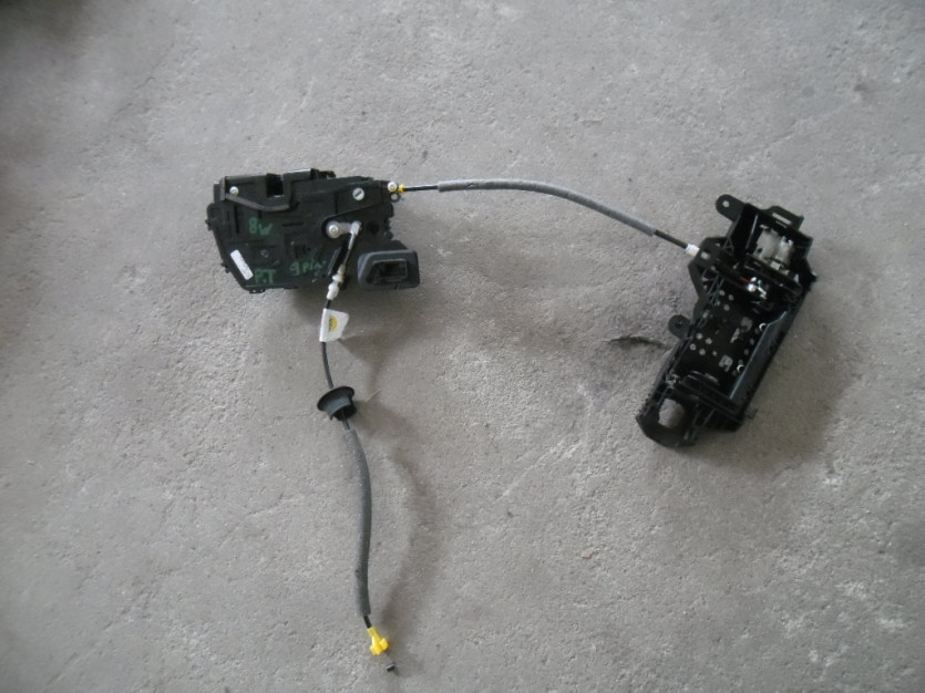 AUDI A4 8W B9 ZAMEK DRZWI PRAWY TYL 8W1839016